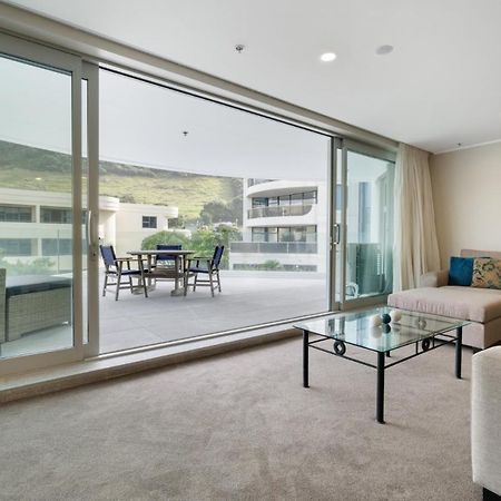 Oceanside Apartment With Garden Views Mount Maunganui Bagian luar foto